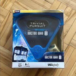 Doctor Who Trivial Pursuit Board Game - Blue